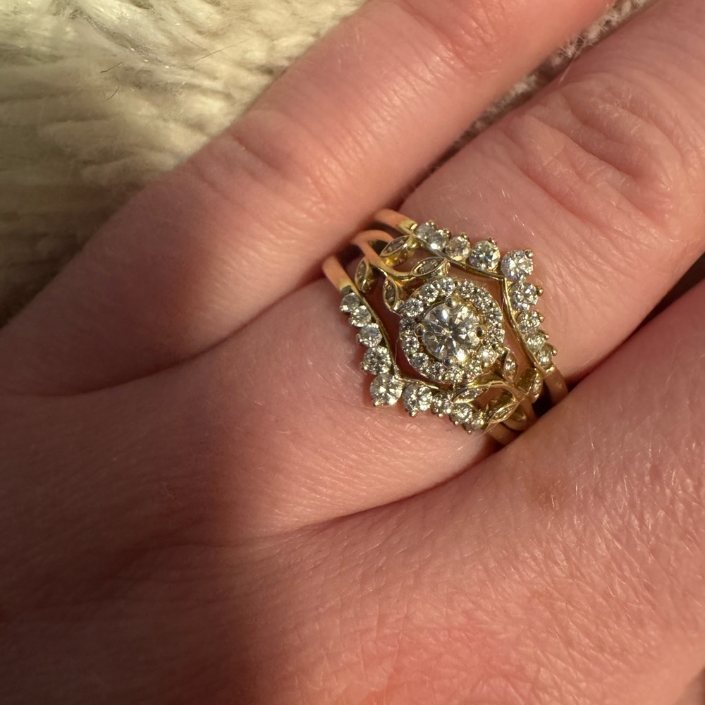 Canadian Diamond Engagement Ring & Wedding Bands